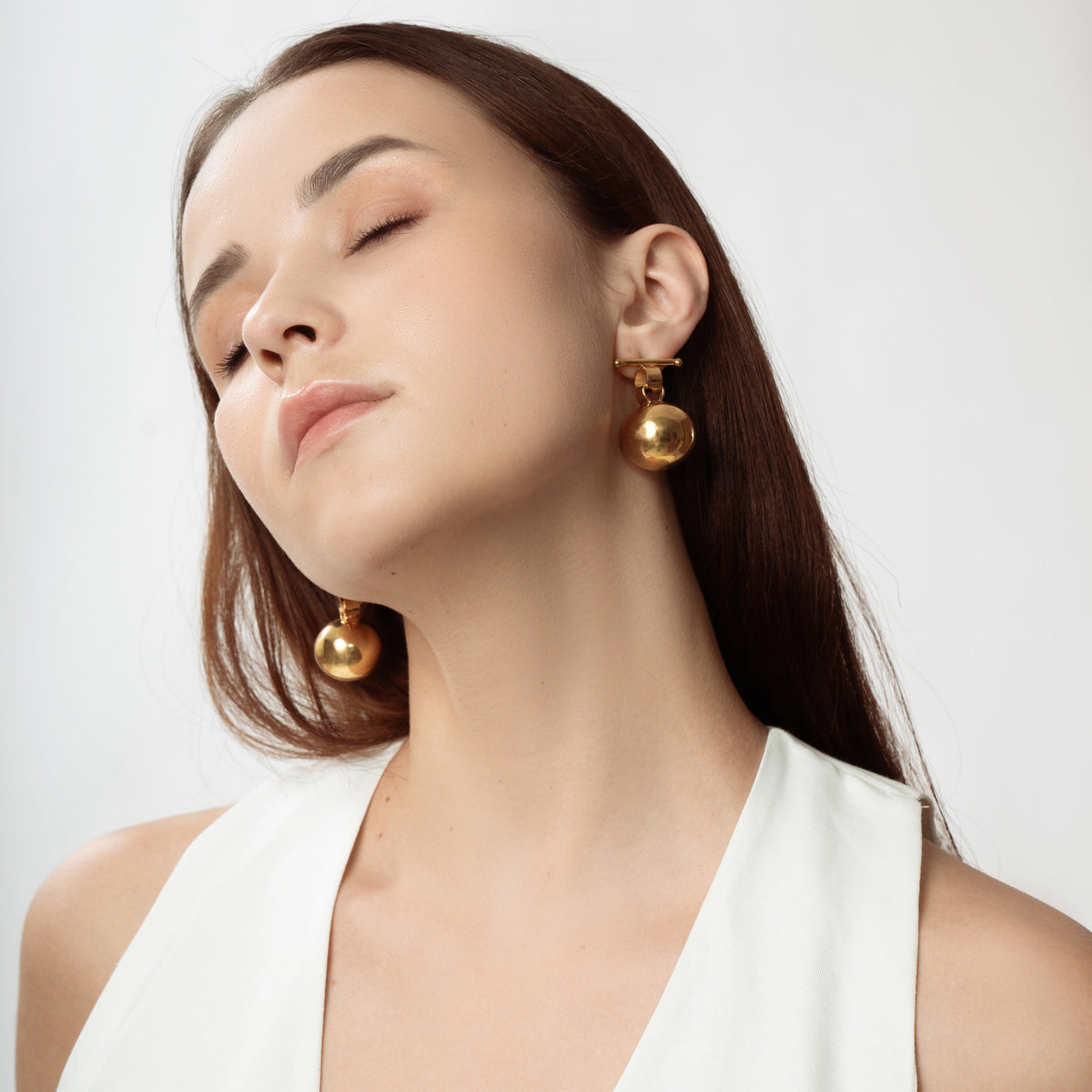 GLOBE EARRINGS - GOLD TONE